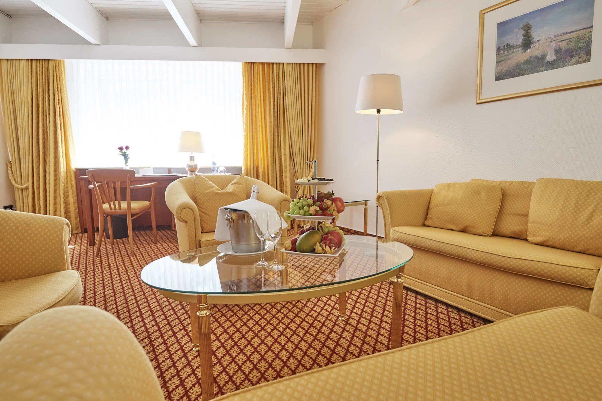Seehotel Am Tankumsee Isenbüttel Kültér fotó
