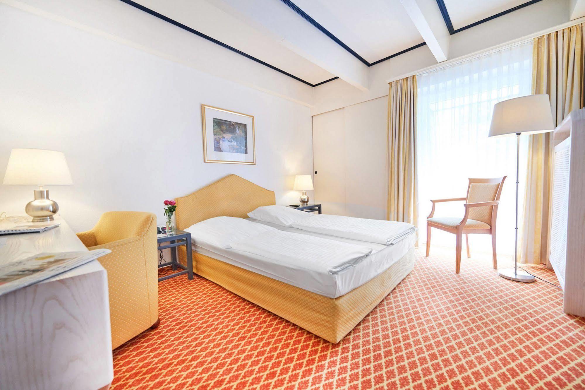 Seehotel Am Tankumsee Isenbüttel Kültér fotó